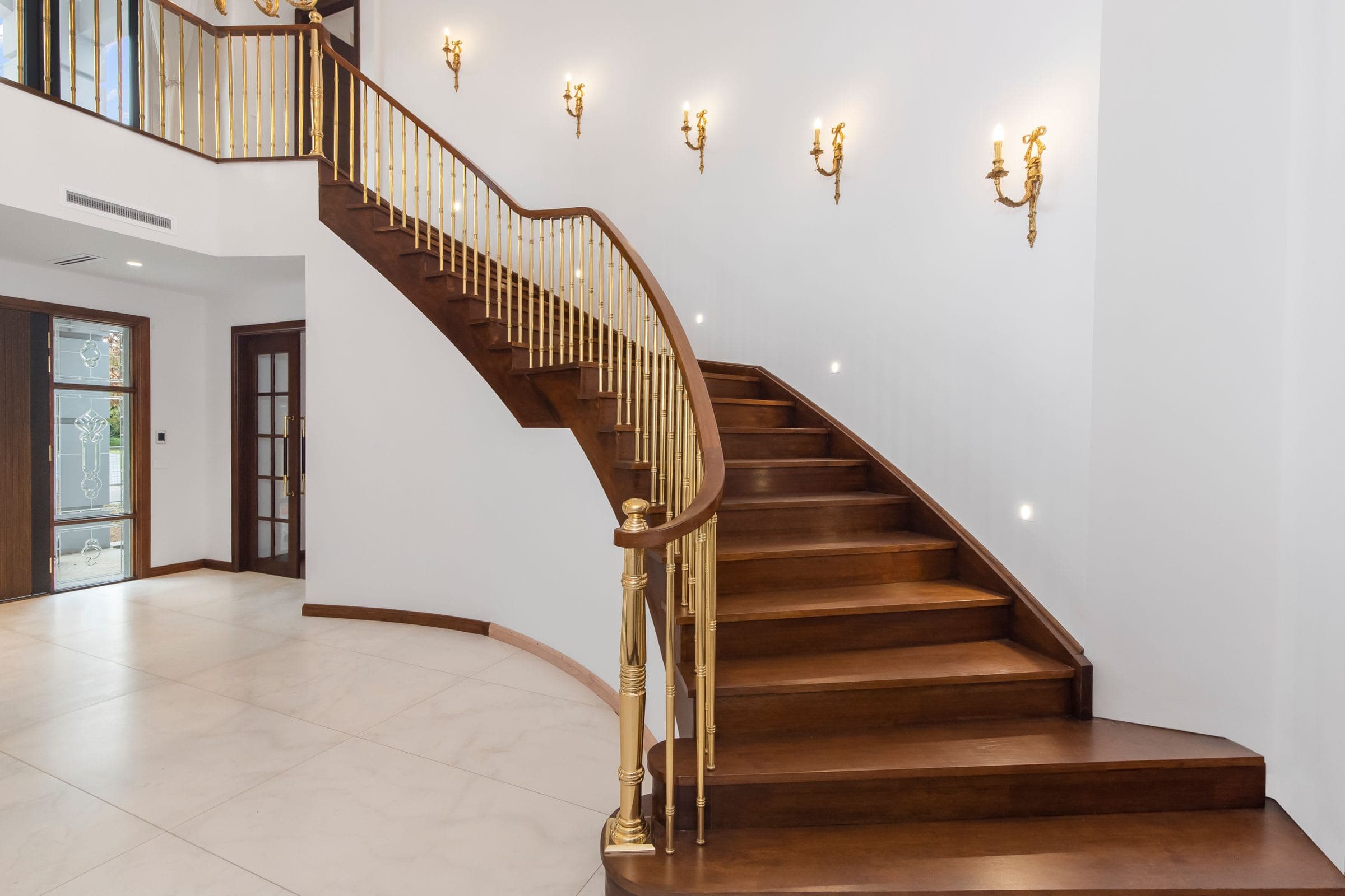 62 Monaro Crescent — Image 3